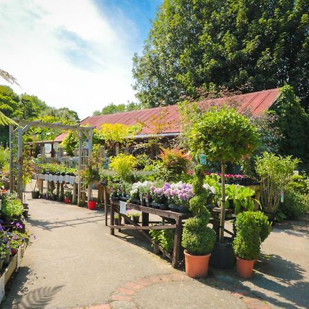River Gardens Cottage วิทบี ภายนอก รูปภาพ